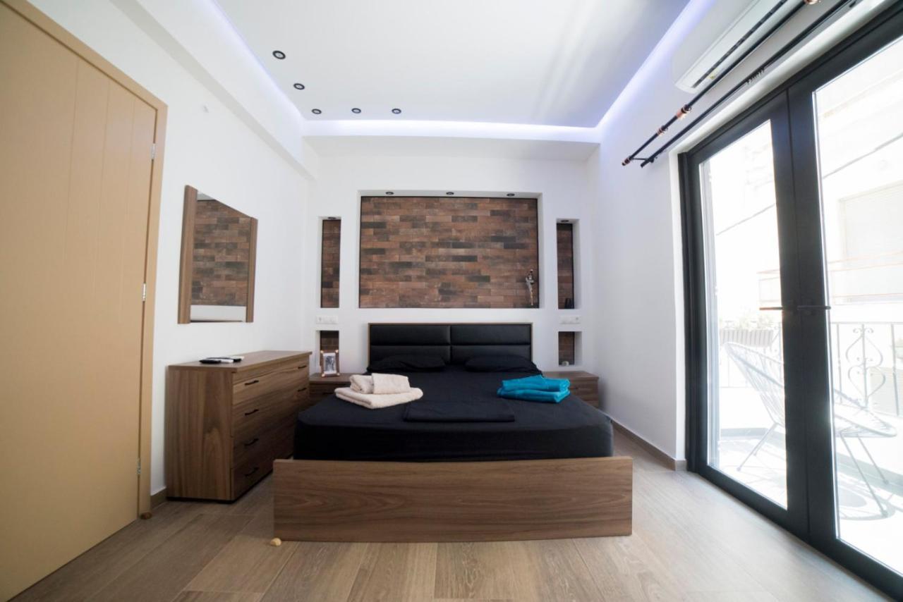 Luxurious Apartment In The Heart Of Town ! Loutraki  Ngoại thất bức ảnh